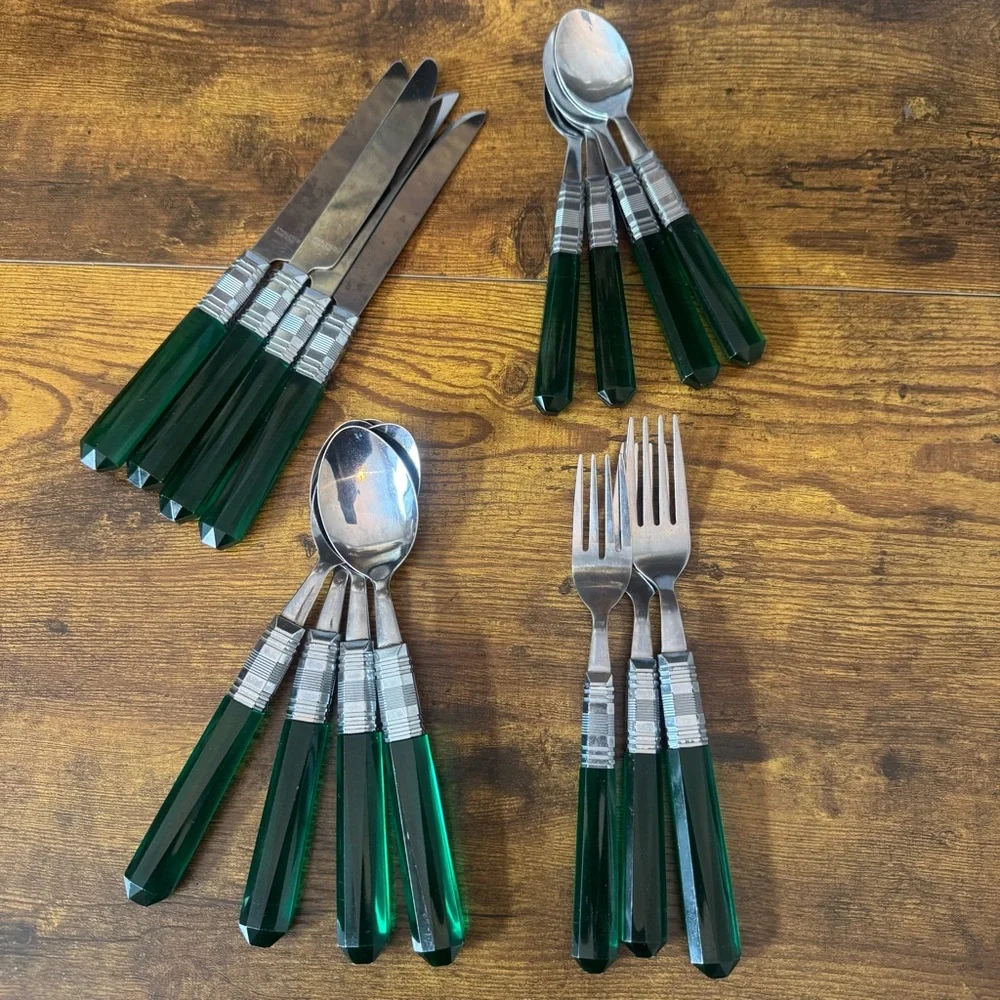 Vintage Emerald Green Lucite Handle Flatware Set Stainless Taiwan Hong Kong 15pc